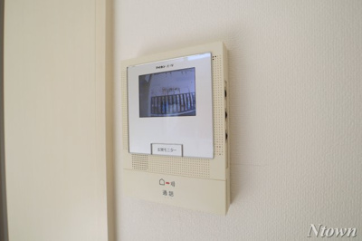 【セキュリティ】 | コンフォート生駒 | モニター付きインターホンです