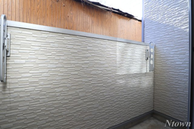 【バルコニー】 | コンフォート生駒 | 広々としたバルコニーです