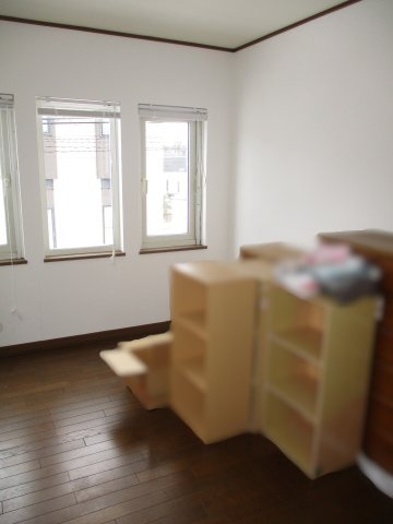 【洋室】 | 厚別北4条5丁目 | ●洋室5.7帖
●クロゼット付き