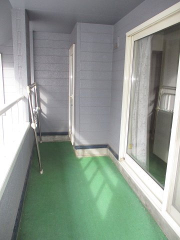 【バルコニー】 | 厚別北4条5丁目 | ●2階ホールと洋室8.9帖から出入可能なバルコニー