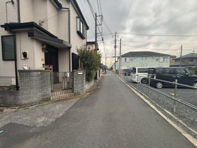 川越市神明町　建築条件なし売地　東武東上線『川越市駅』バス5分　【川越小学区】の前面道路含む現地写真