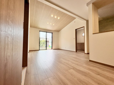 【居間・リビング】