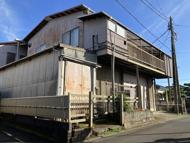 片岡倉庫西