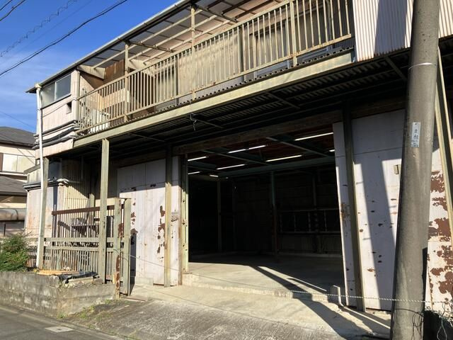 片岡倉庫西