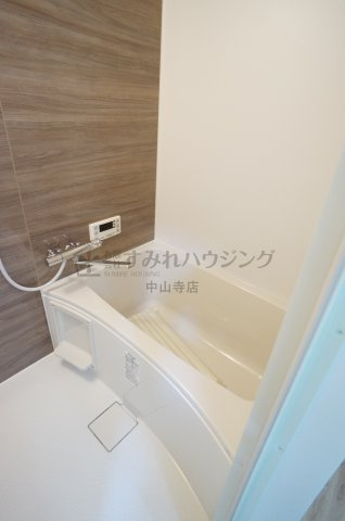 グラン・ドムール宝塚売布南の浴室