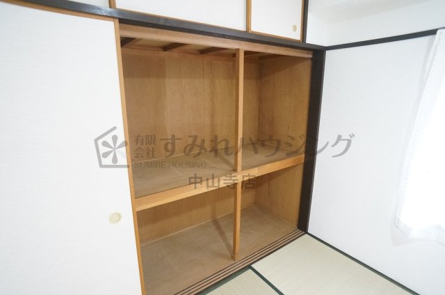 グラン・ドムール宝塚売布南の収納