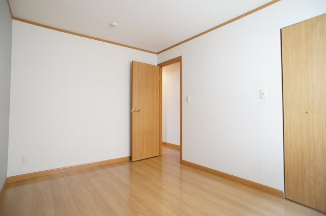 【洋室】 | リバーサイドスクエア3番館