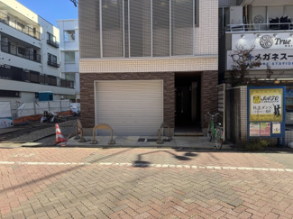 【エントランス】