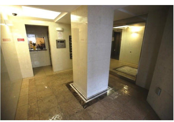 杉並区方南２丁目の賃貸マンションのロビー