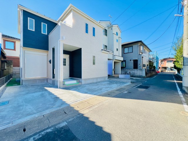 高崎市天神町の前面道路含む現地写真|閑静な住宅街で駐車も楽々♪