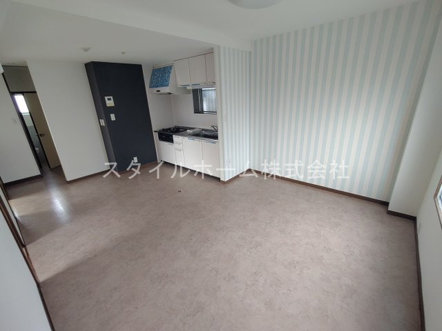 高洲ハイツの居間・リビング