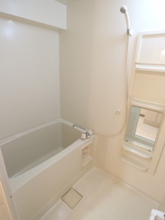 Sunshine Hillsの浴室|ゆったり過ごせるお風呂です