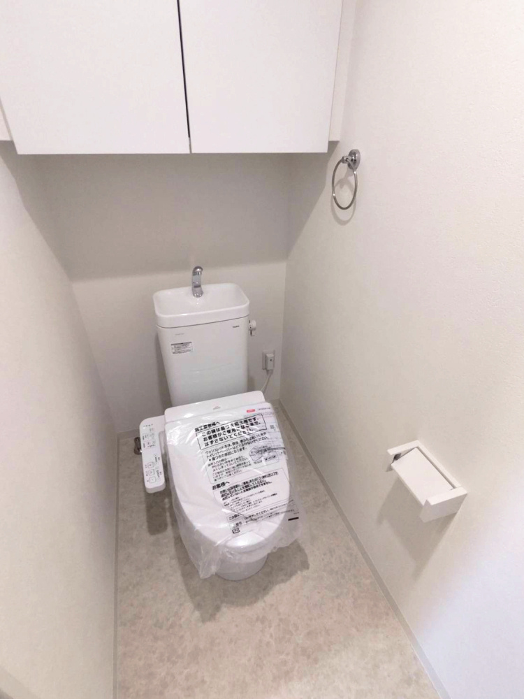 シーサイドコーポ芦屋のトイレ|温水洗浄便座付きトイレ新規交換済みです。