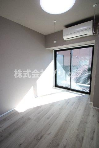 AZEST横濱吉野町の洋室