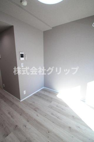 AZEST横濱吉野町の洋室