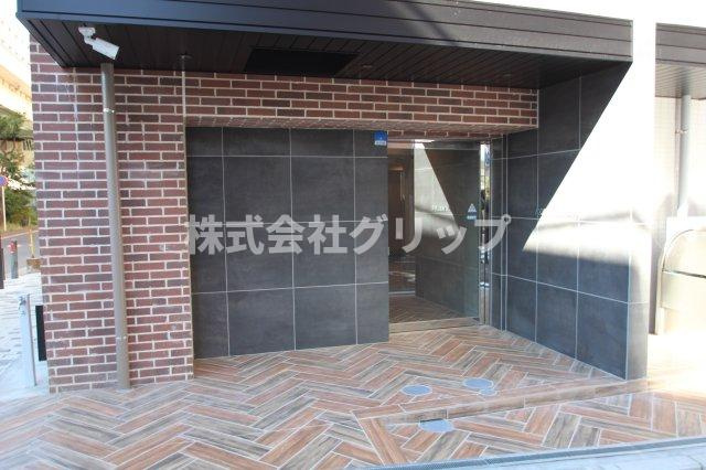 AZEST横濱吉野町のエントランス