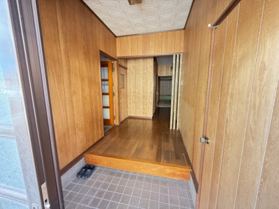 【玄関】 | 上物部２丁目2-66中古住宅