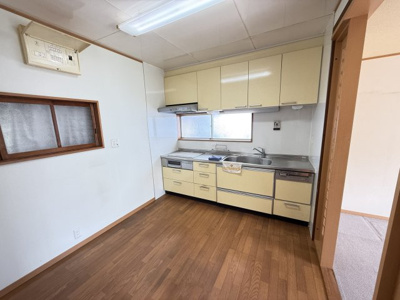 【キッチン】 | 上物部２丁目2-66中古住宅
