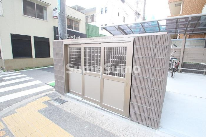 コンフォール西新の外観
