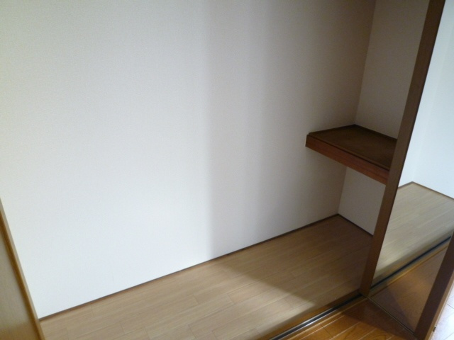 難波スカイハイツの収納