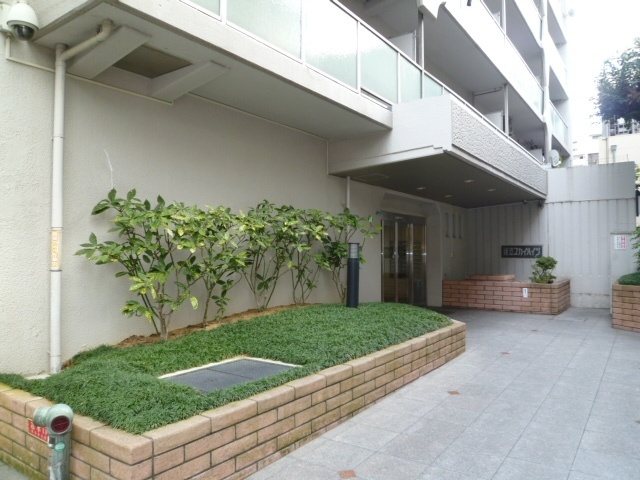 難波スカイハイツの外観