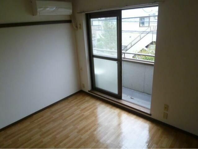 パールハイツの洋室