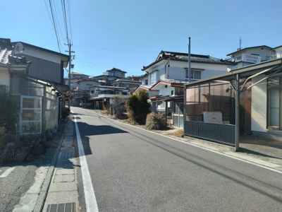 【その他】 | 岡谷市川岸中１丁目 中古住宅⑳ | 前面道路