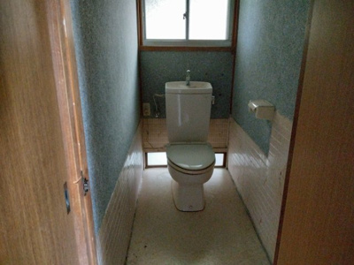 【トイレ】 | 岡谷市川岸中１丁目 中古住宅⑳ | トイレ