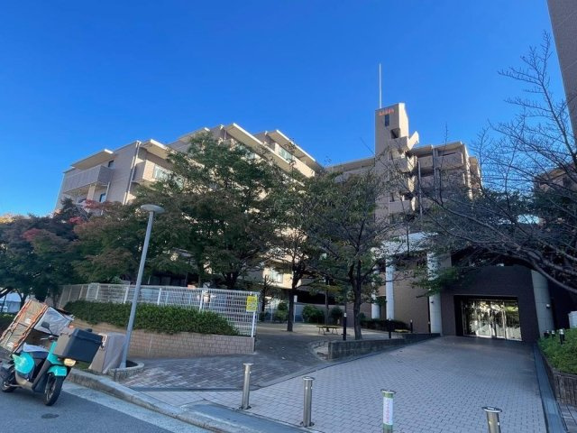 ダイアパレス枚方山田池公園の外観|新しい生活にいかがでしょうか？外観はお住まいの顔になります。こだわりたいポイントですね。水回りリフォームやリノベーションも承ってます。
■現地見学・資金計画相談・住宅ローン相談もお問合せ受付中■