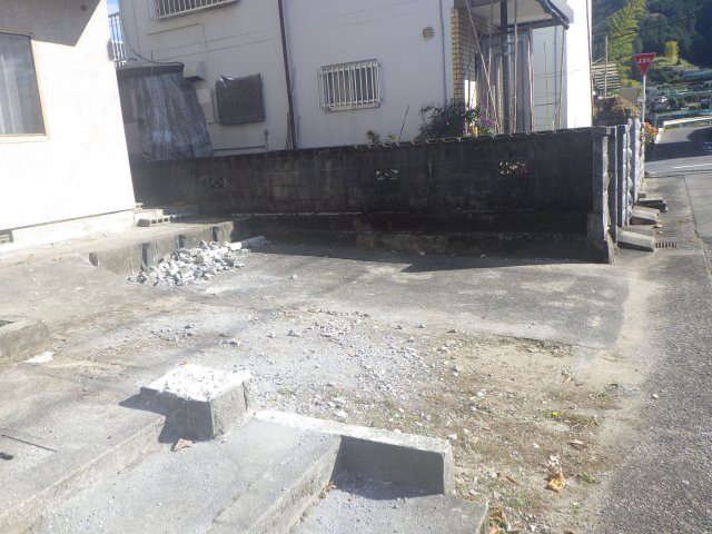 中古戸建　あさひが丘１丁目の駐車場