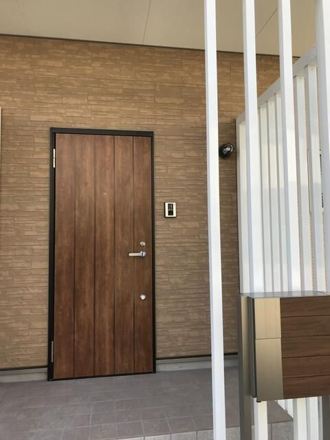 マイコート稲城館Ⅱのエントランス