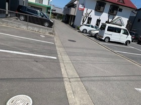 西条市大町1242-19の前面道路含む現地写真