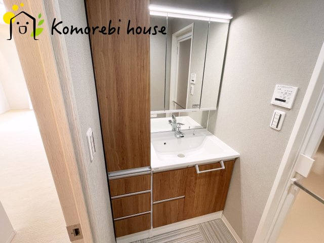 新大宮パークホームズの独立洗面台|独立洗面化粧台が付いています