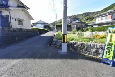 【前面道路含む現地写真】 | 樋脇町市比野字藺牟田 土地