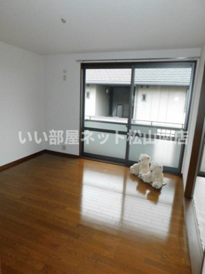 【居間・リビング】 | グランシード東野　A棟