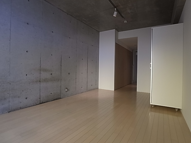 神戸市兵庫区会下山町２丁目の賃貸マンション