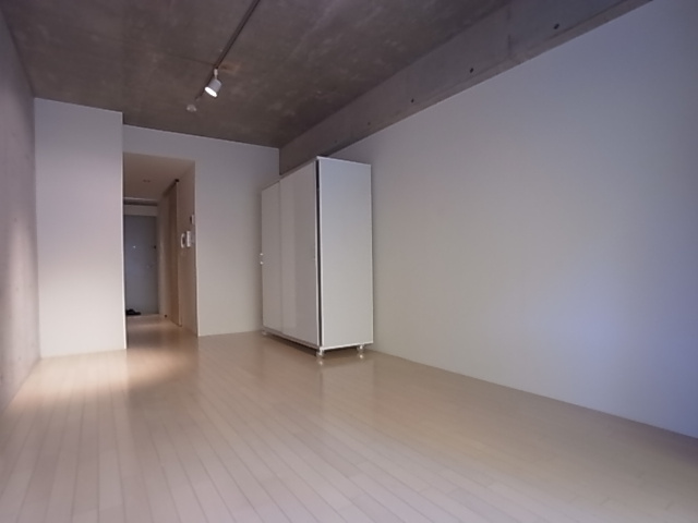 神戸市兵庫区会下山町２丁目の賃貸マンションの居間・リビング|リビング室内