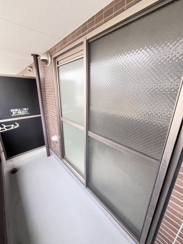 大阪市都島区内代町１丁目の賃貸マンションのバルコニー