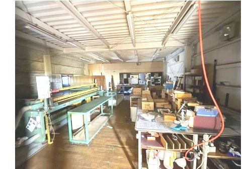 東近江市種町　貸工場の内装