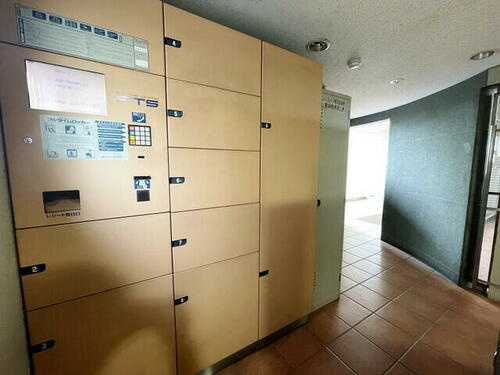 リバティパーク枚方B棟の設備|宅配ボックス
■物件内覧・資金計画相談・住宅ローン相談、リフォーム相談、お問合せ受付中■
※当日・翌日のご内覧、ご相談はお電話でのお問合せがスムーズです！