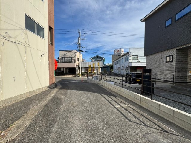 ーARCHI DAYSーアーキデイズ小倉南区沼本町1丁目　【小倉南区　新築戸建て】の前面道路含む現地写真|ローソン 小倉沼本町一丁目店　徒歩5分　【小倉南区　新築戸建て】