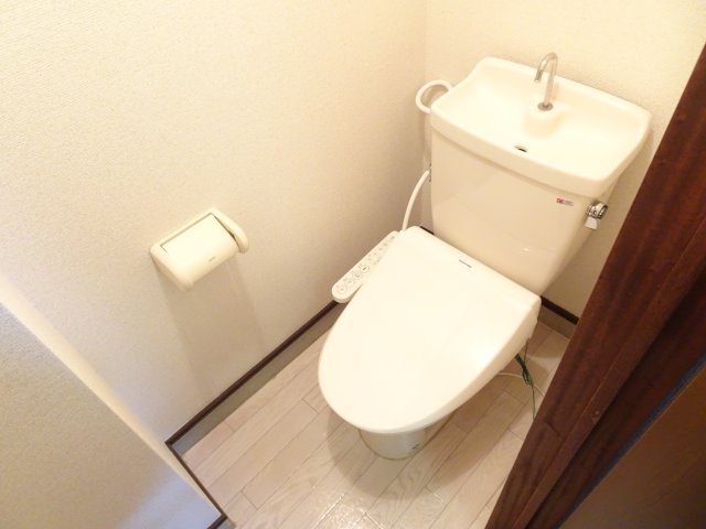 フラッツBのトイレ