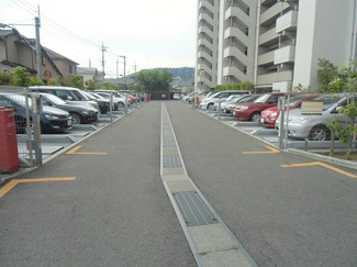【駐車場】 | グランスイート近江・臨湖庵