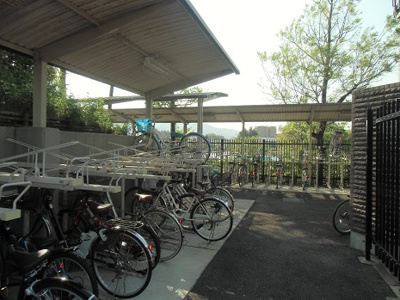 【駐輪場】 | グランスイート近江・臨湖庵