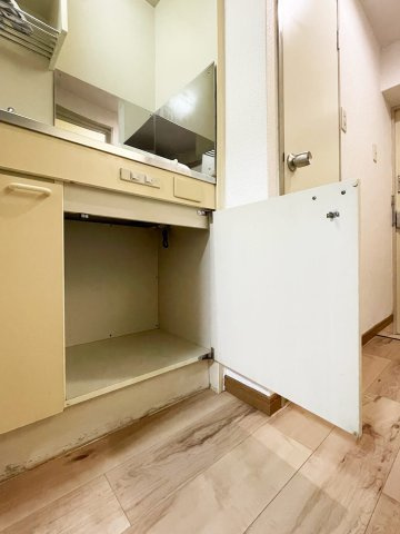 ユーライフ高取のキッチン|コンパクトなキッチンで掃除もラクラク