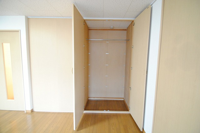パークサイド3番館の収納|同建物　同タイプ　イメージ写真