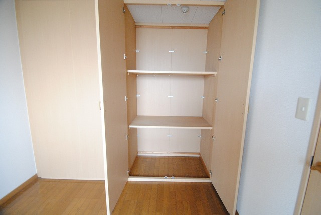 パークサイド3番館の収納|同タイプ　イメージ写真