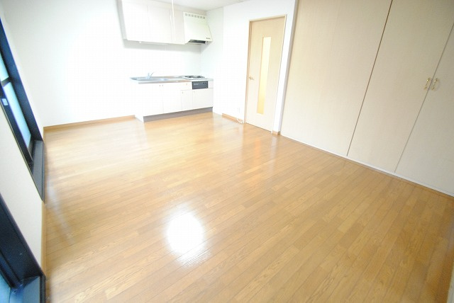 パークサイド3番館の居間・リビング|同建物　同タイプ　イメージ写真