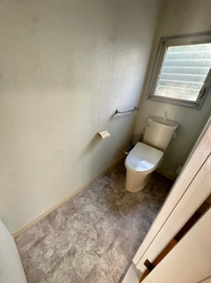 国分ガーデンハイツ【キャッシュバック対象物件】のトイレ|シンプルで使いやすいトイレです