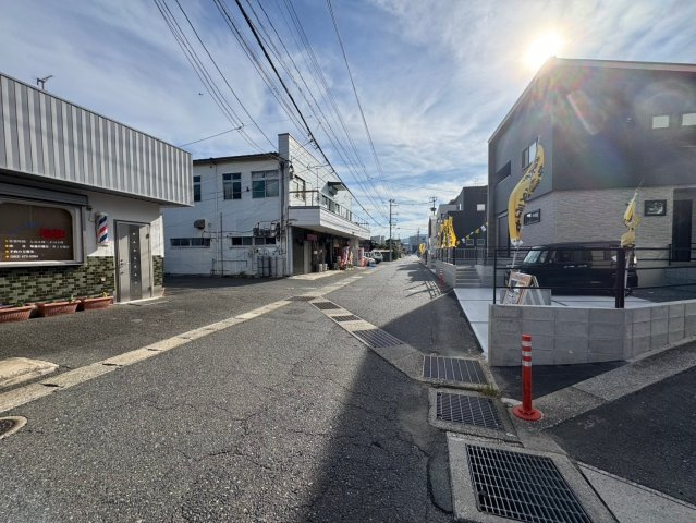 ーARCHI DAYSーアーキデイズ小倉南区沼本町1丁目　【小倉南区　新築戸建て】の前面道路含む現地写真|ローソン 小倉沼本町一丁目店　徒歩5分　【小倉南区　新築戸建て】